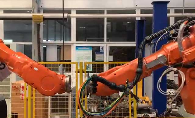 Dalian University of Technology | Dual-Robot Collaborative Milling of Large-Scale Workpieces